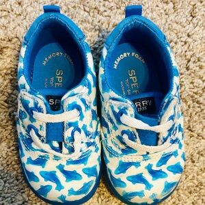 Sperry Kids White and Blue Shark Sneakers
